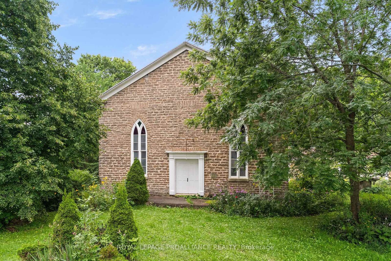 Property Photo: 9361 Addison Greenbush Road ON K0E 1A0