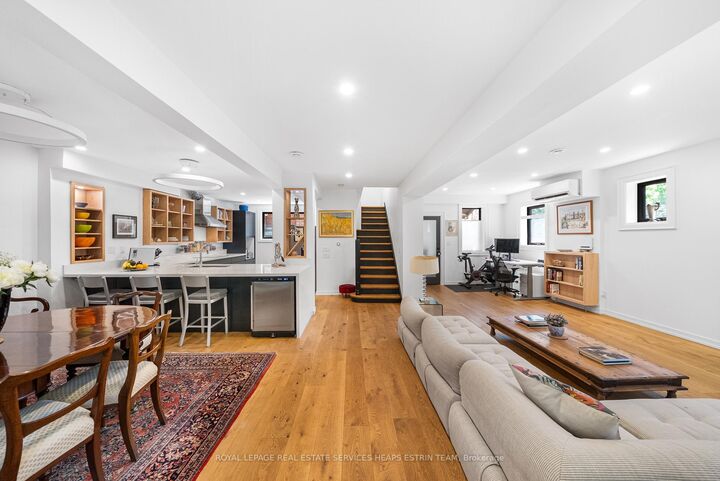 Property Photo:  115 Robinson Street  ON M6J 1M1 