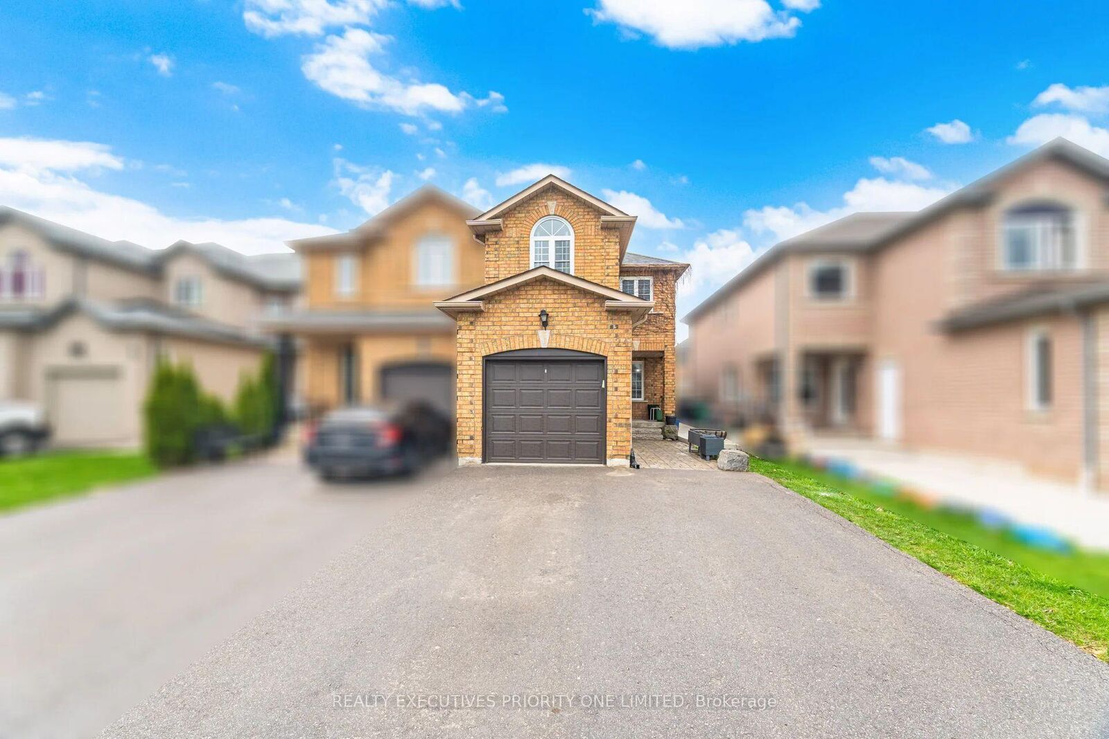 Property Photo:  24 Archbury Circle  ON L7E 2H7 