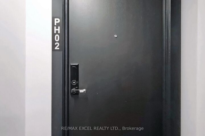 Property Photo:  77 Shuter Street Ph02  ON M5B 0B8 