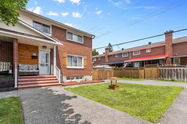 Property Photo:  779 Borthwick Avenue  ON K1K 2M5 