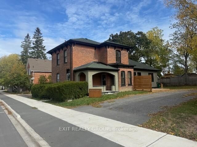 Property Photo:  368 Picton Main Street  ON K0K 2T0 
