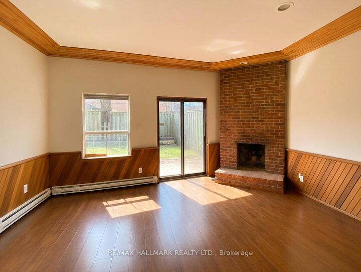 Property Photo: 222 Broadway Avenue ON M4P 1V9
