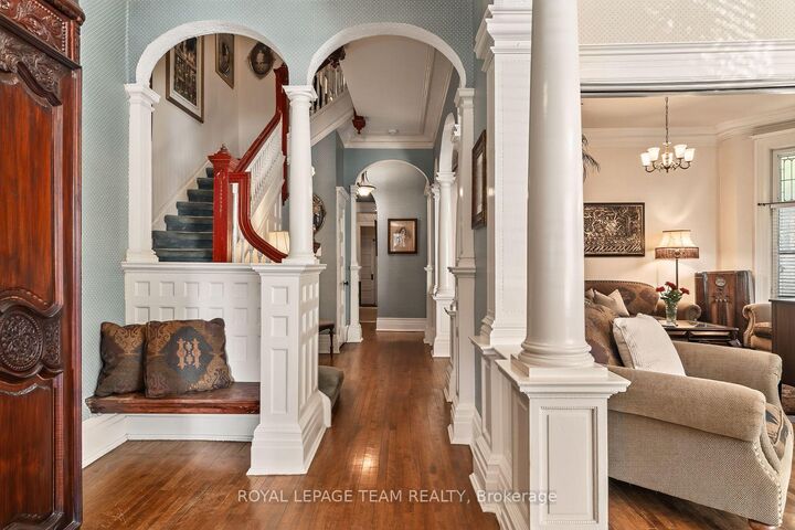 Property Photo: 525 King Edward Avenue ON K1N 7N3