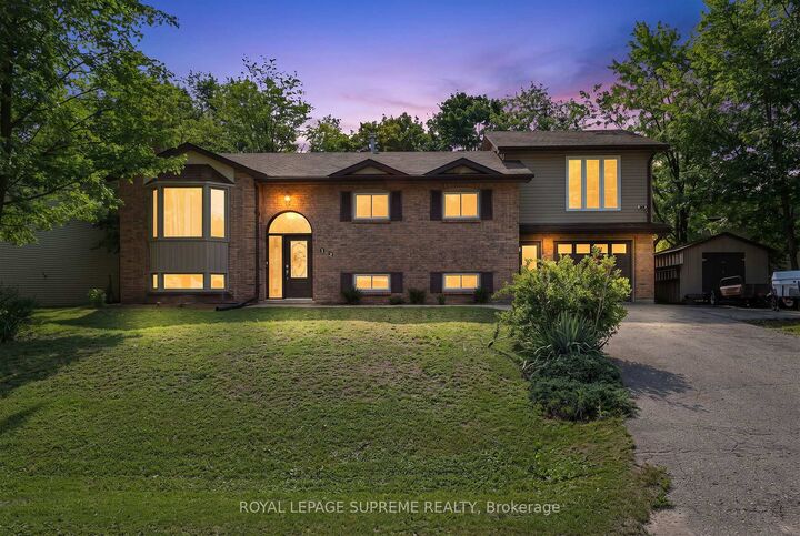 12 Pridham Crescent — photo 1