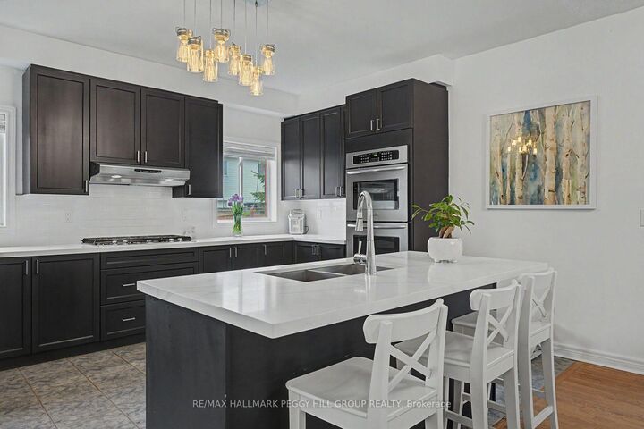 Property Photo:  64 Lake Crescent  ON L4N 6A6 