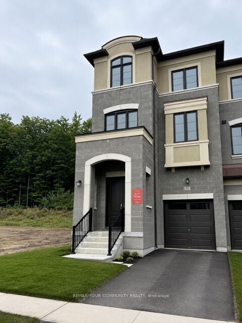 61 Donnacona Drive — photo 1