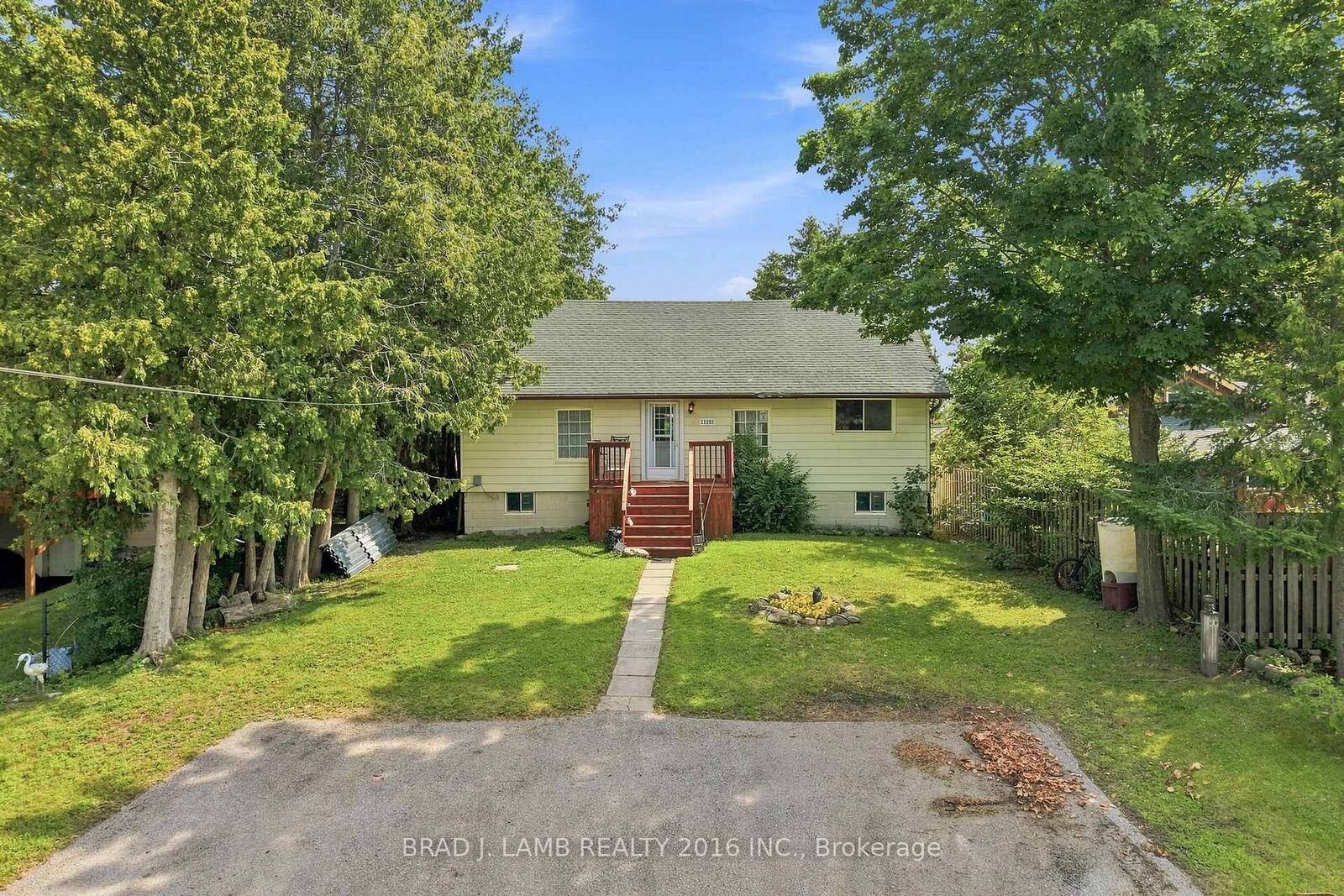 Property Photo: 21153 Dalton Road ON L0E 1N0