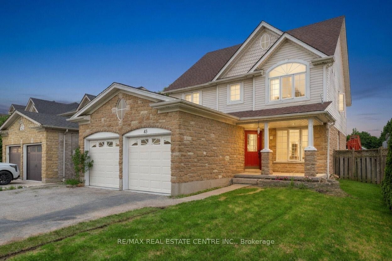Property Photo:  43 Decaro Crescent  ON N3C 4N1 