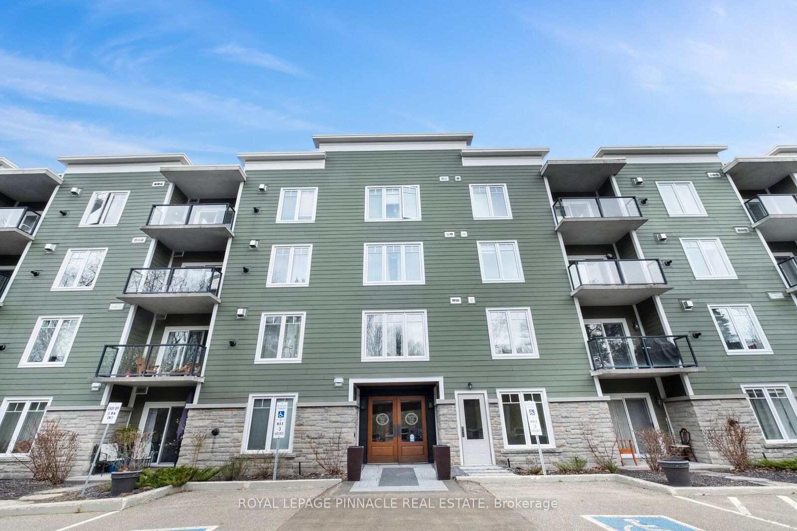 Property Photo: 391 James Street W 404 ON P1P 0A5