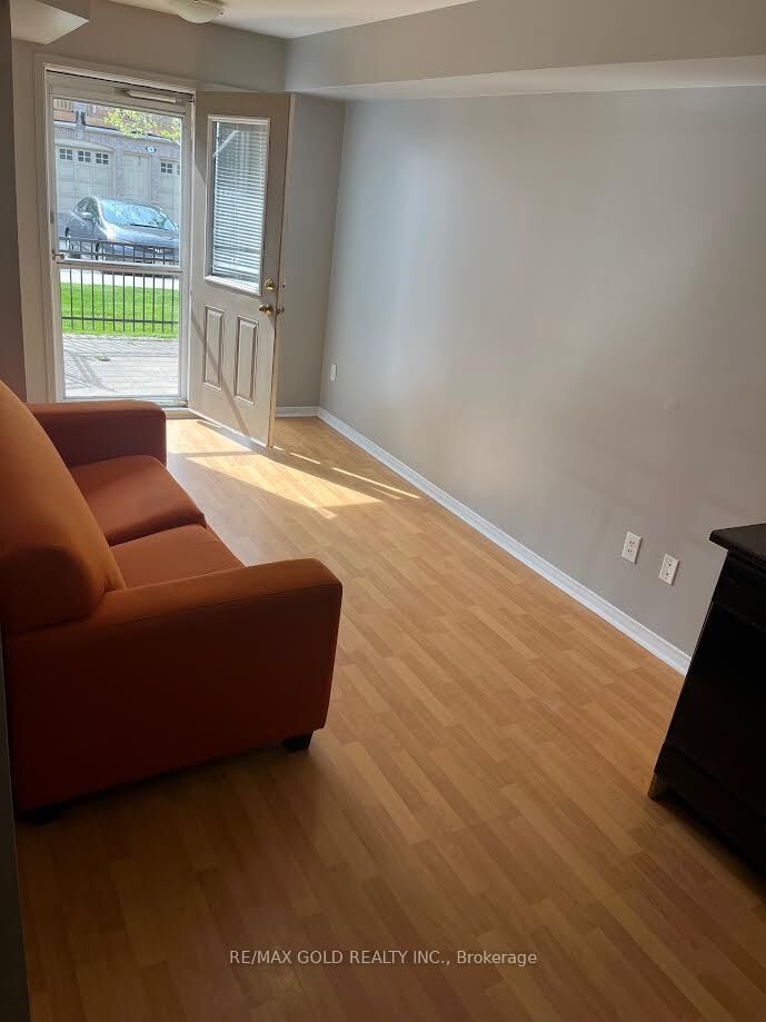 Property Photo:  4975 Southampton Drive 143  ON L5M 8C8 