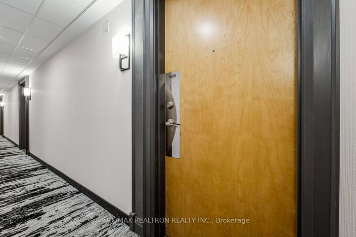 Property Photo: 4968 Yonge Street 1505 ON M2N 5N7