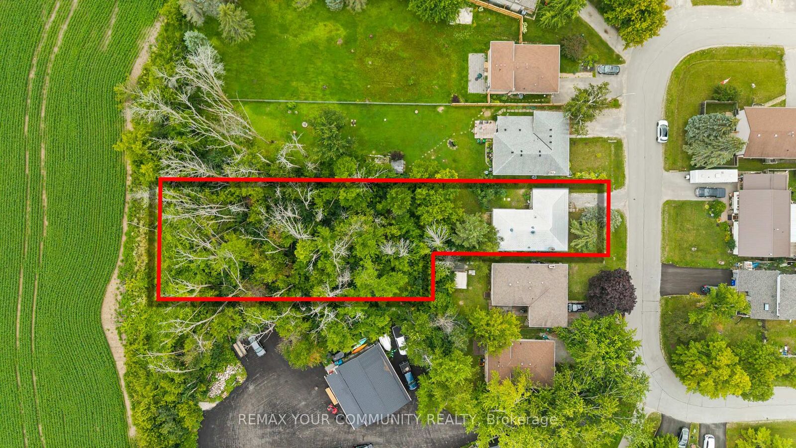 Property Photo: 566 Highland Crescent ON L0K 1A0