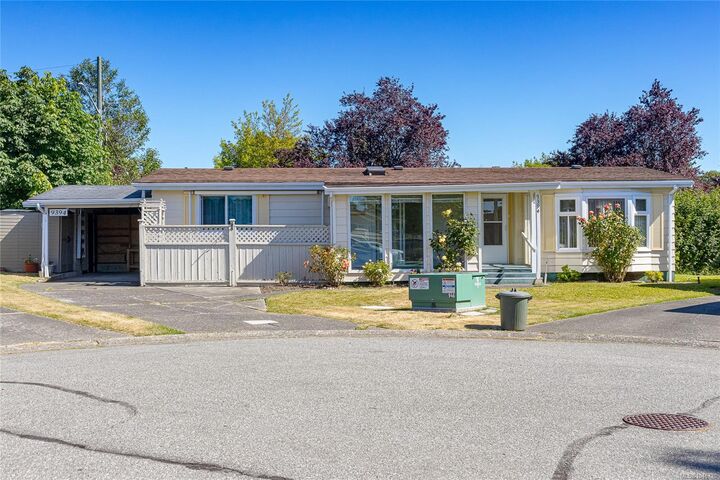 9394 Brookwood Dr — photo 1
