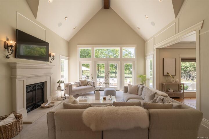 Property Photo: 2050 Troon Crt BC V9B 6R6