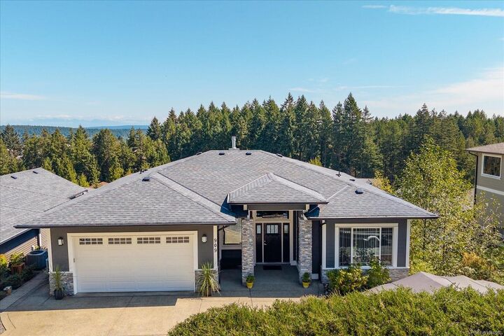 Property Photo: 909 Hanington Rd BC V0G 0A4