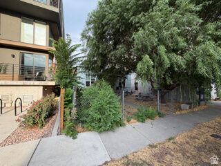 Property Photo: 935 S Washington St UT 84101