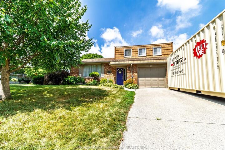 Property Photo: 70 Sioux Drive ON N7M 5S5