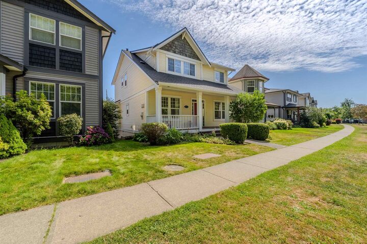 Property Photo: 36256 Stephen Leacock Drive BC V3G 3C4