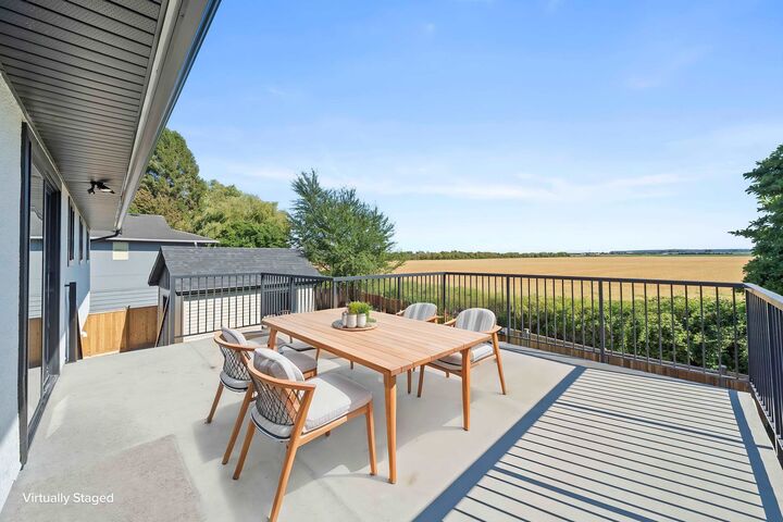 Property Photo: 5548 44 Avenue BC V4K 1E1