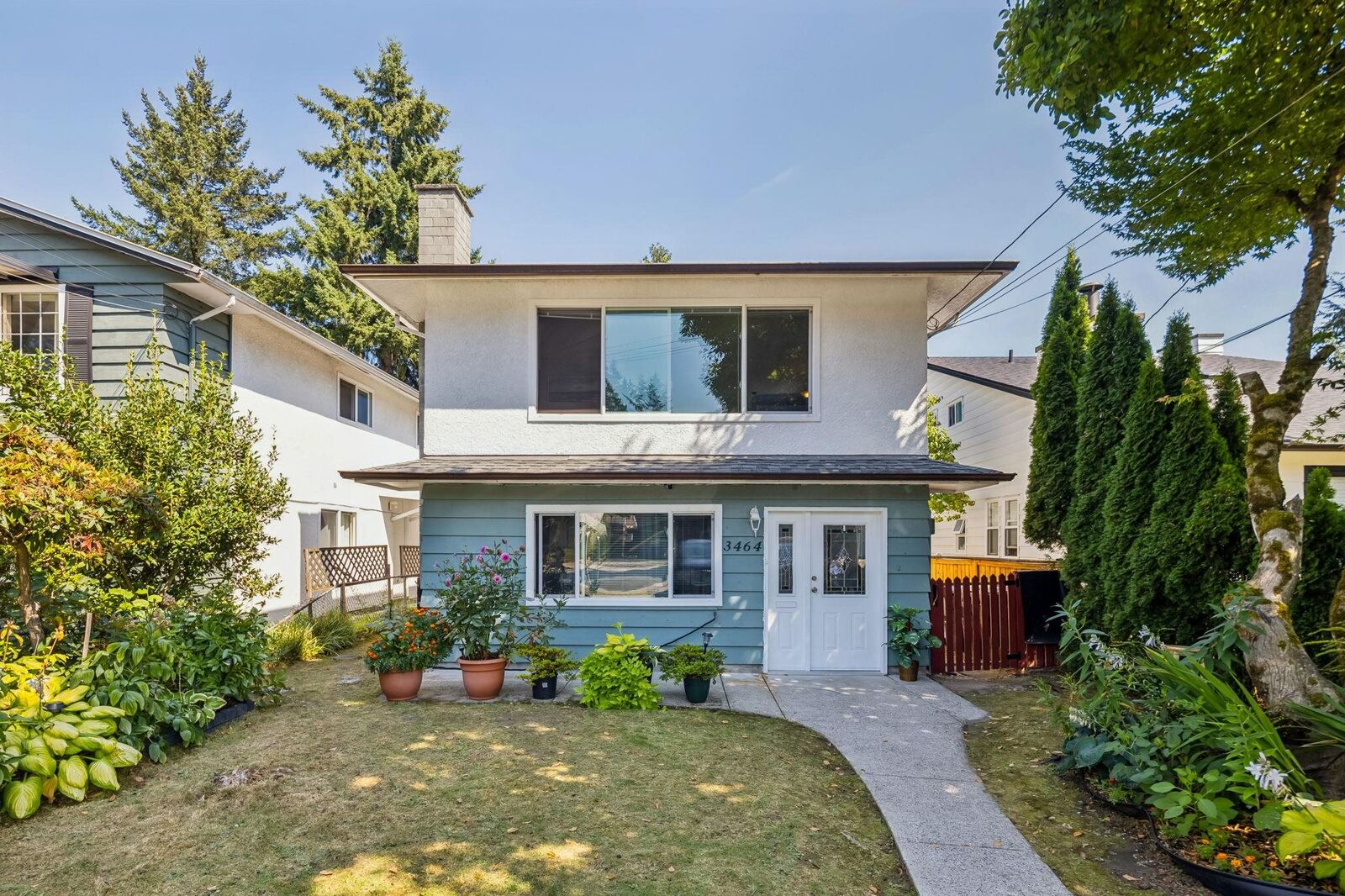 Property Photo: 3464 Vincent Street BC V3B 3T7