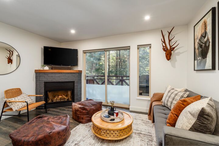 3070 Hillcrest Drive 113 — photo 1