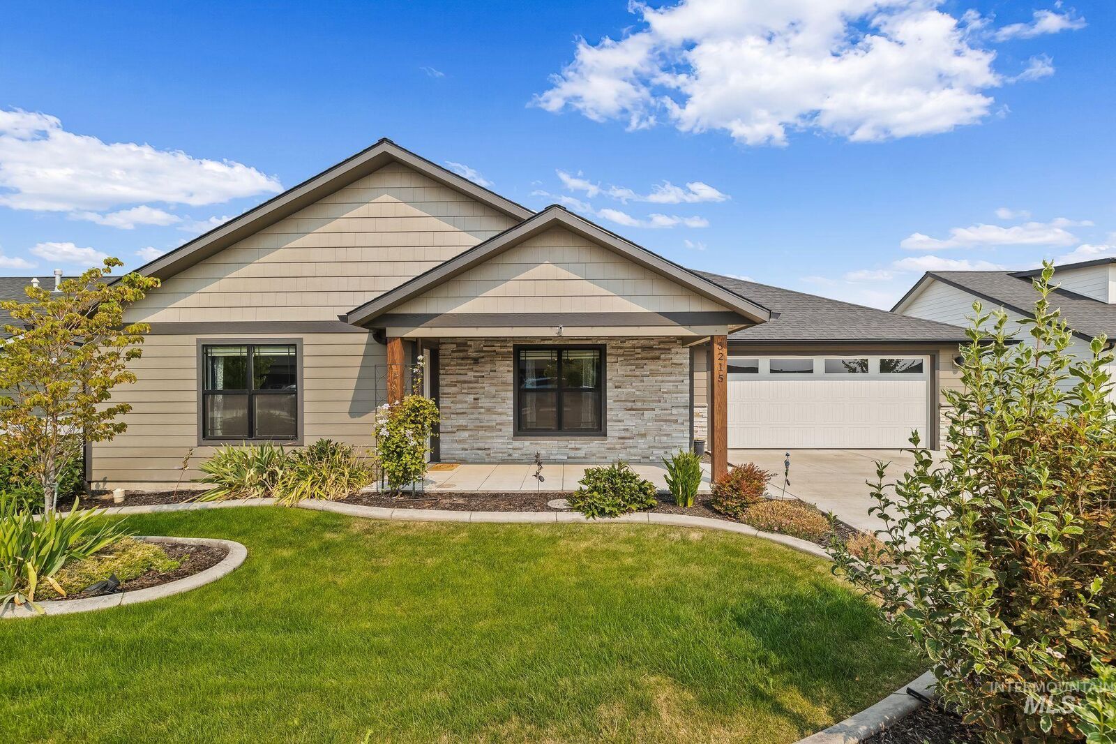 Property Photo:  3215 Parkridge Way  ID 83501 