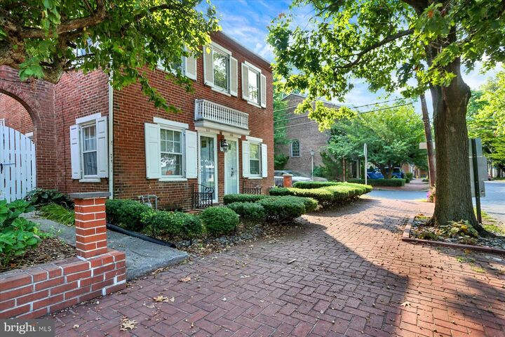 Property Photo: 635 S Front Street PA 17104