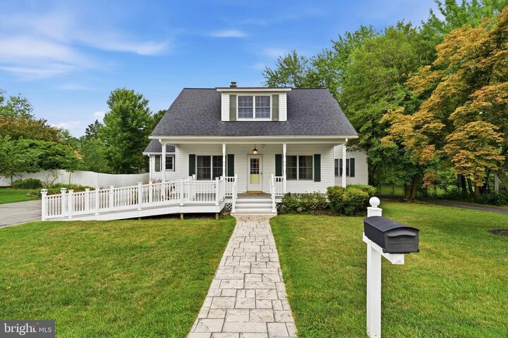 Property Photo:  305 Prospect Street  MD 20646 