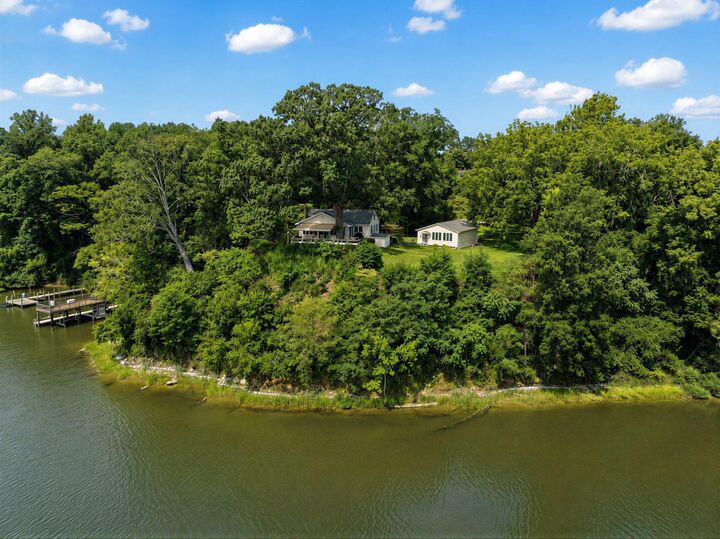 Property Photo:  44015 Drum Cliff Road  MD 20636 