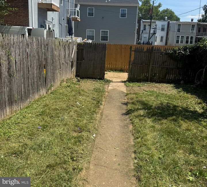 Property Photo: 3907 Fairview Avenue MD 21216