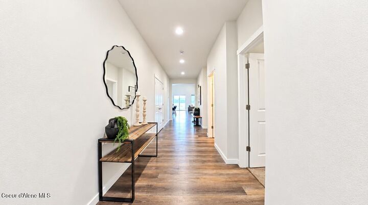 Property Photo:  1542 W Okanogan Ave  ID 83854 