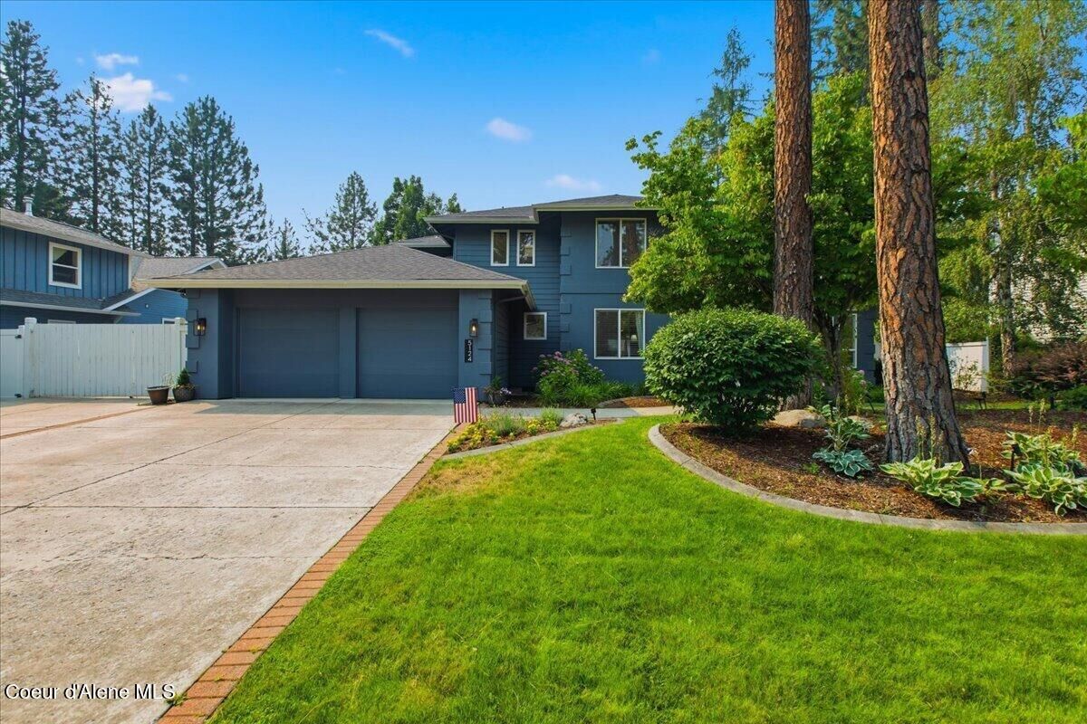 Property Photo:  5124 E Shoreline Dr  ID 83854 