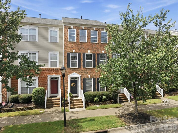 Property Photo: 2031 Cambridge Beltway Drive NC 28273