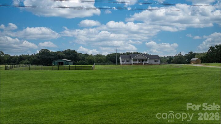 Property Photo:  2915 Texs Fish Camp Road  NC 28612 
