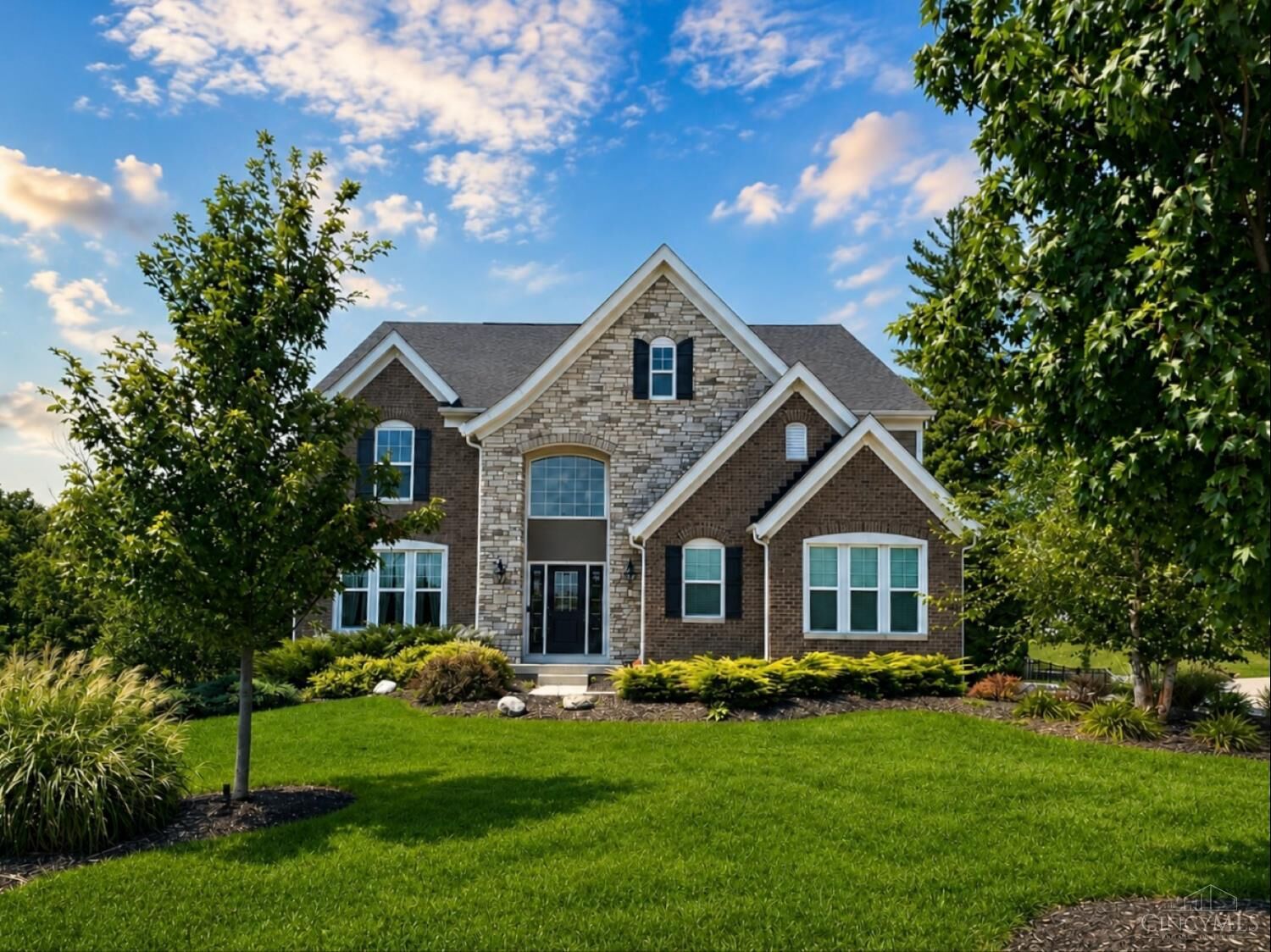 Property Photo: 9907 Kensington Lane OH 45040