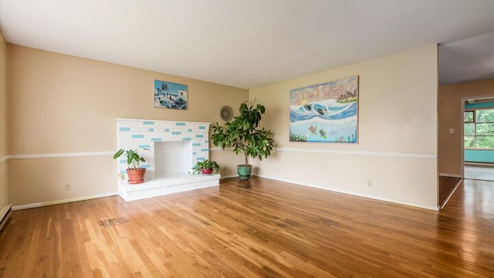 Property Photo: 300 Eastlawn Circle OH 43701