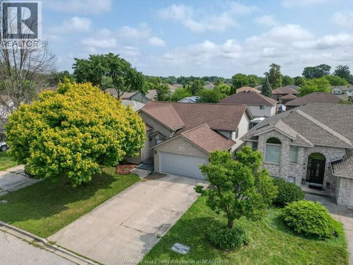 Property Photo:  2338 Northway Avenue  ON N9E 4N6 