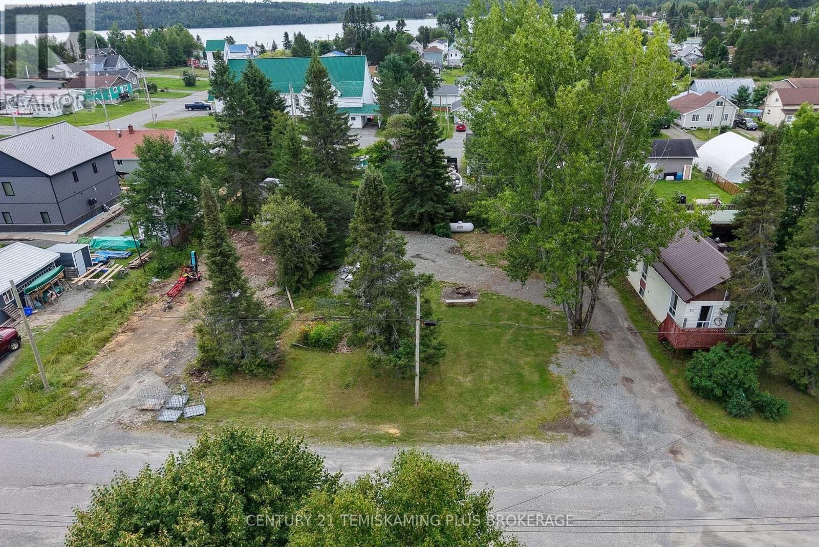 Property Photo:  51 Third Avenue  ON P0K 1L0 