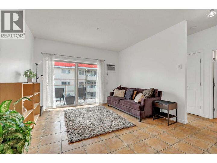 Property Photo:  196 Wade Avenue West 306  BC V2A 1T6 
