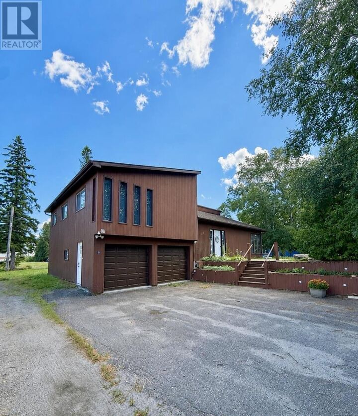 109-111 Hillcrest Rd — photo 1
