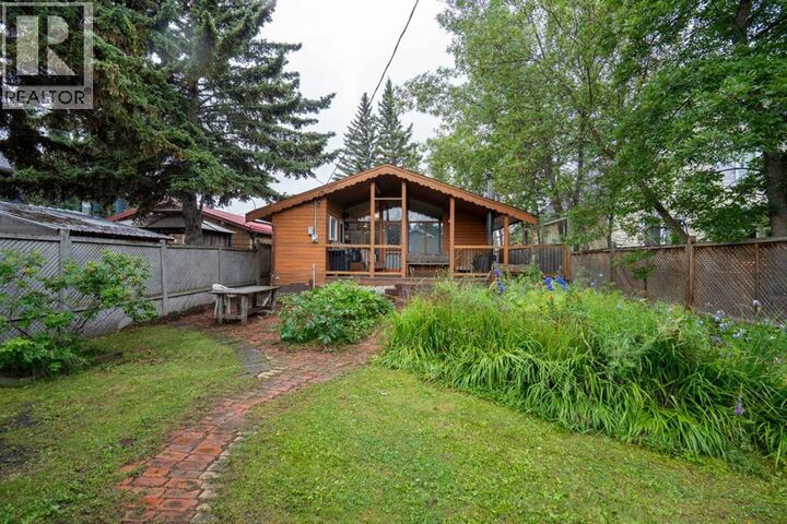 5011 38 Street — photo 1
