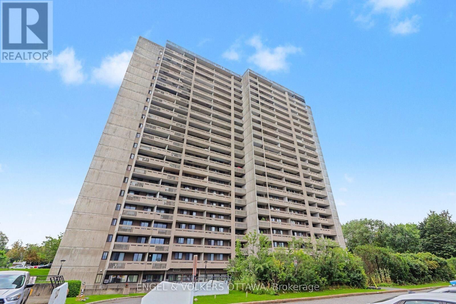 Property Photo:  415 Greenview Avenue 1702  ON K2B 8G5 