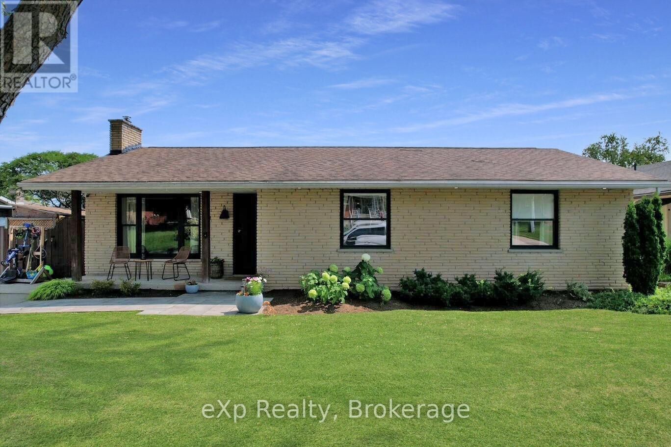 Property Photo: 10 Watt Street ON N0G 2V0