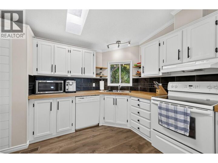 Property Photo: 3115 Juniper Drive BC V0H 1N1