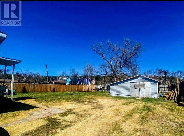 Property Photo: 18 Fourth Ave N ON P3A 2T2