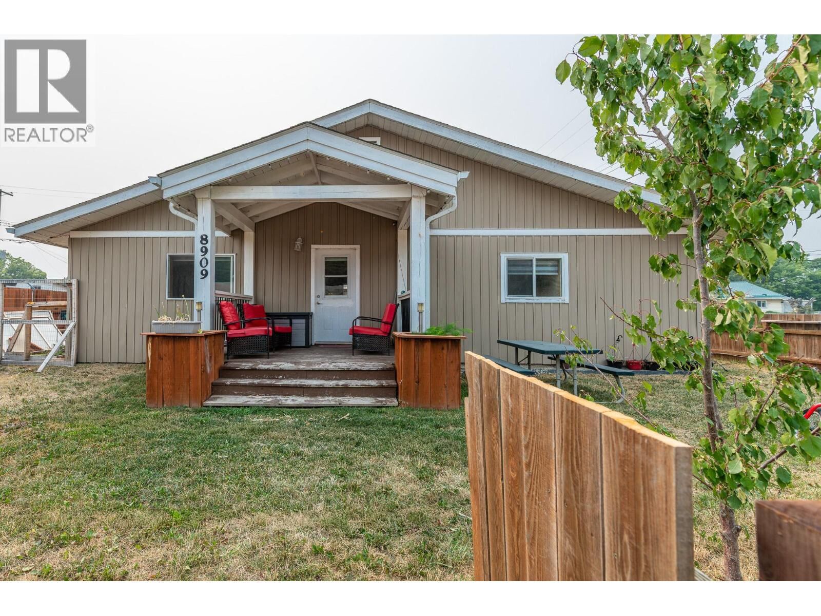 Property Photo: 8909 Grainger Road BC V0B 1B0