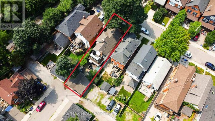 Property Photo:  187 Emerald Street South  ON L8N 2V6 