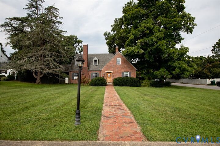 Property Photo:  801 First Avenue  VA 23901 