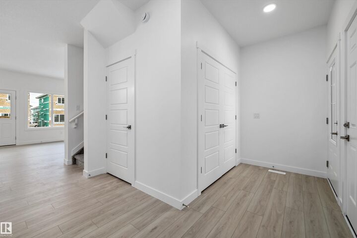 Property Photo: 921 19 Avenue NW AB T6T 2X4